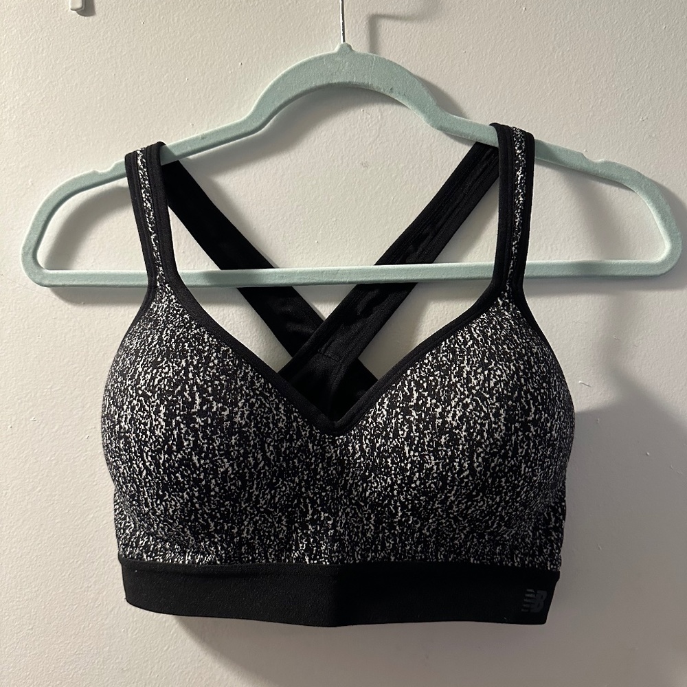 New Balance Cross Back Sports Bra (L)